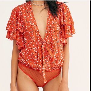 Floral Red Ruffle Sleeve Women's Bodysuit